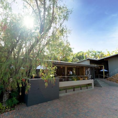 Lowveld Living Guesthouse Mbombela Екстериор снимка