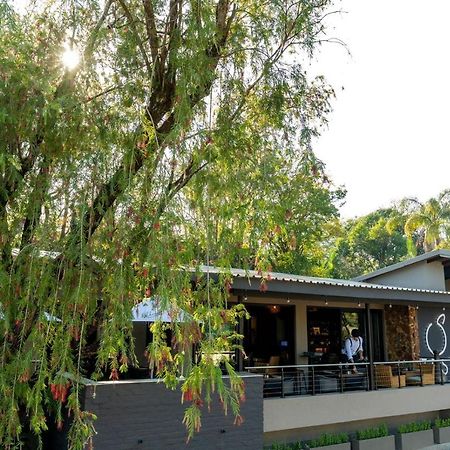 Lowveld Living Guesthouse Mbombela Екстериор снимка