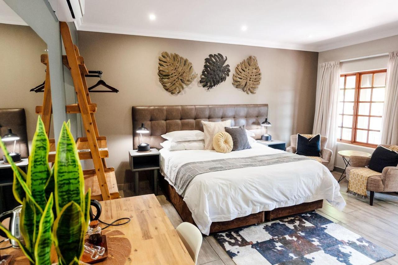 Lowveld Living Guesthouse Mbombela Екстериор снимка