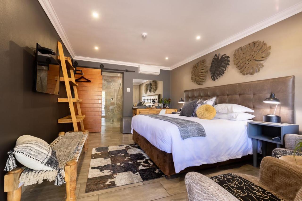 Lowveld Living Guesthouse Mbombela Екстериор снимка