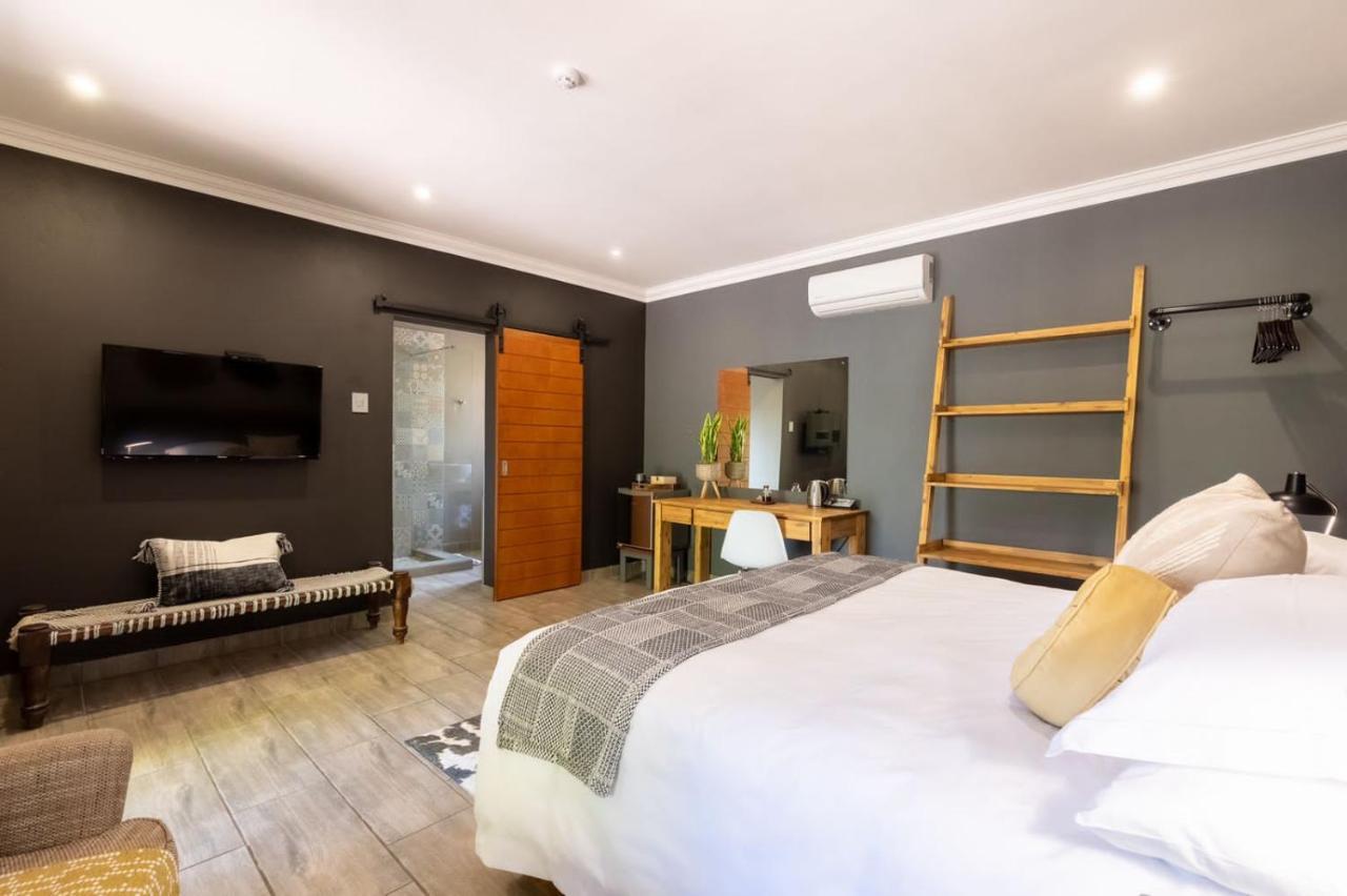 Lowveld Living Guesthouse Mbombela Екстериор снимка